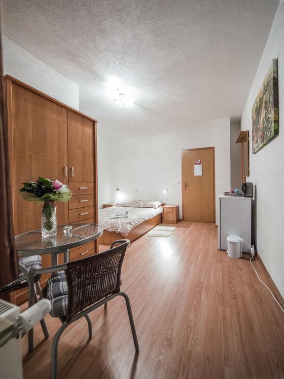 קורניצה Apartment And Rooms Aracic חדר תמונה