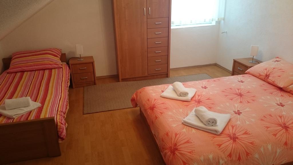 קורניצה Apartment And Rooms Aracic חדר תמונה