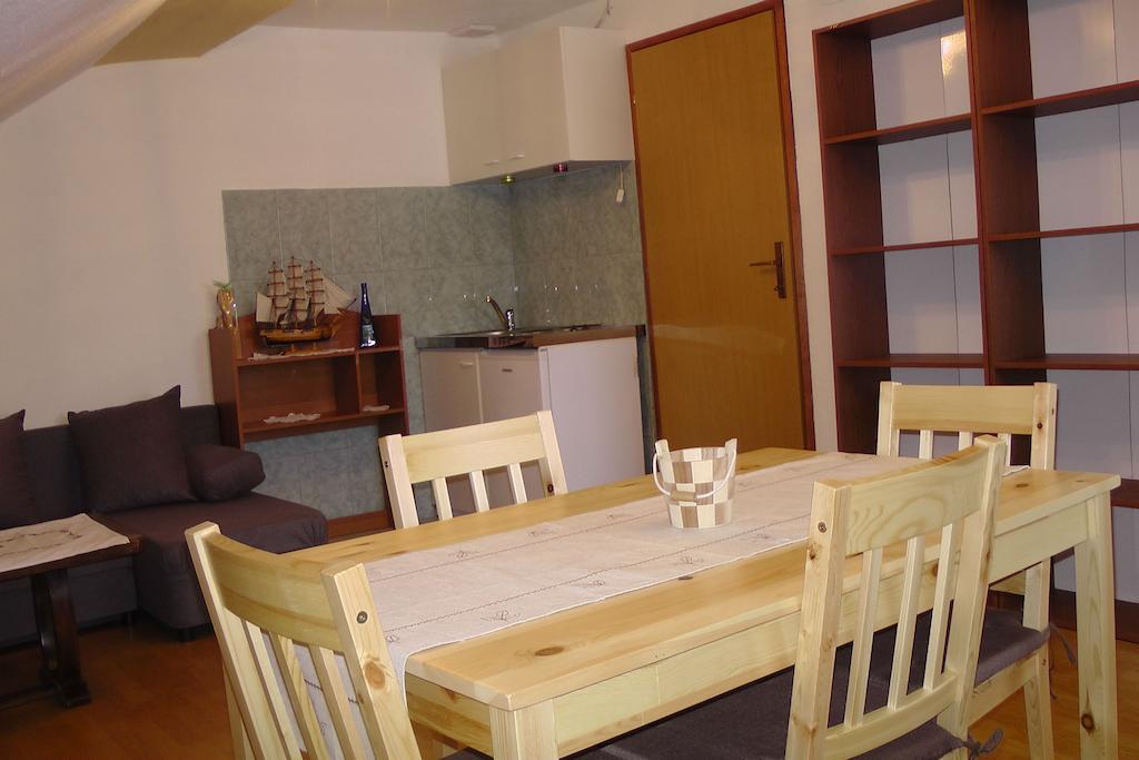 קורניצה Apartment And Rooms Aracic חדר תמונה