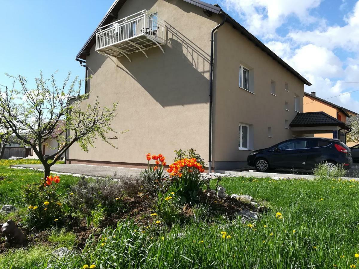 קורניצה Apartment And Rooms Aracic מראה חיצוני תמונה